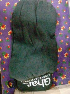 Ghar Exfoliating Bath Glove