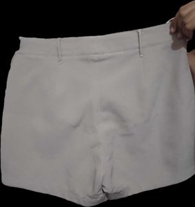 🤎Chic Beige High-Waist Shorts