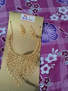 New Gold-tone Necklace &amp; Earring Set