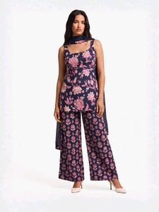 Nishorama Rhim-Jhim Deep Back Kurti Set