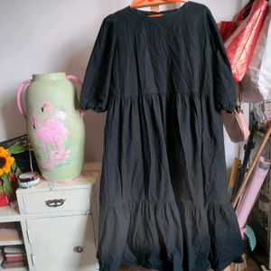 Elegant Black Tiered Midi Dress