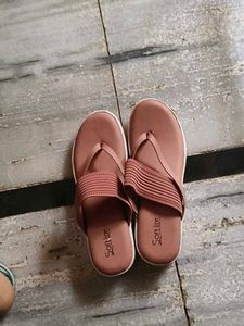 Comfortable Women's Pink Flip Flops