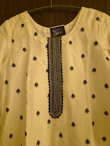 Elegant Cream Kurta Set with Black Embroidery XL