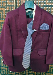 Boys' Burgundy Suit Set with Tie
