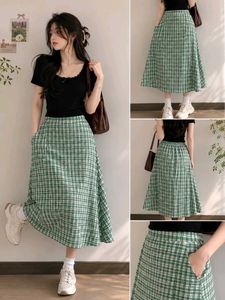 Chic Plaid Midi Skirt
