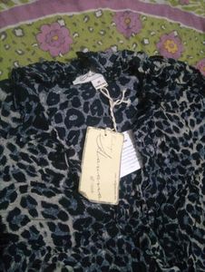 Stylish Leopard Print Button-Up Top