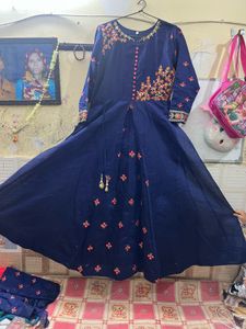 Elegant Navy Blue Kurta Set