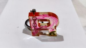 R initial Keychain