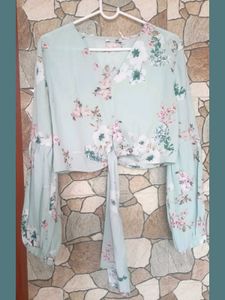 Floral Light Mint blue Tie-Front Crop Top