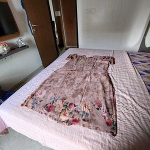 Elegant Floral Print Kurta