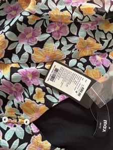 Floral Print V-Neck Peplum Top