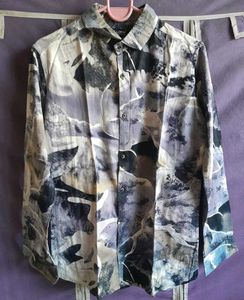 Men's Abstract Print Button-Up Shirt