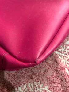 💕Caprese Pink Shoulders Bag💕