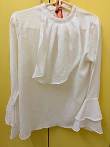 NEVER WORN White frilled top