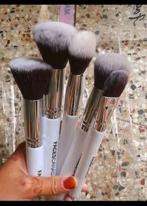 Todayofr Faces Canada 5 Brush Set With Tag Ntused