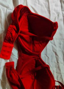Red Soft Padded Bra 🍒 (New Without Tag)