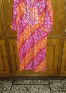 Vibrant Pink &amp; Orange Bandhani Kurta Set