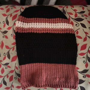 Striped woolen cap for women