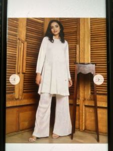 qissa New Elegant White Pleated Kurta Set