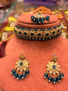 Stunning Teal &amp; Gold Kundan Choker Set