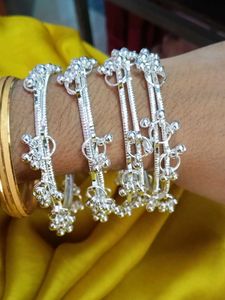 stylish bangle women  girl party wear and fes
