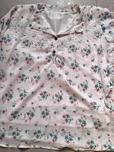 Floral Print Lace Neck Tunic Top