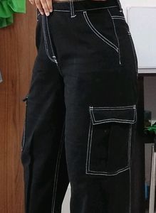 Flared Trendy Jeans🖤