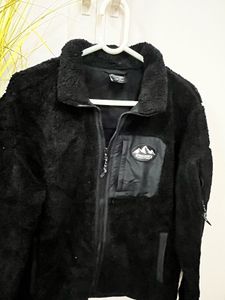Black Fleece Pullover