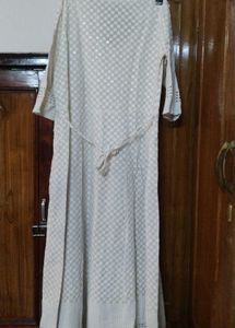 Elegant White Chikankari Kurta