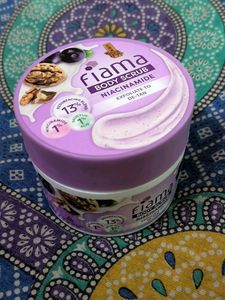 Fiama Body Scrub Niacinamide