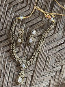 Exquisite Kundan Necklace Set