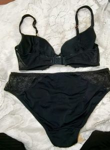 Elegant Black lingerie set 👍