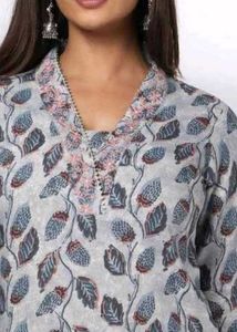 Stylish Leaf Print Kurta Set
