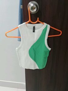 DIVIDED White & Green Crop Top