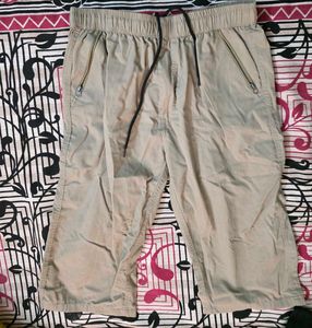 3-4th Khaki Cropped Jogger Pants
