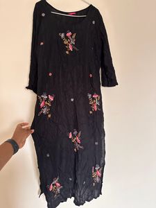Floral Embroidered Thread Work Kurta