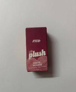 Nykaa Lip Plush Matte Mousse