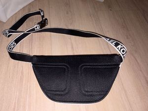 Micheal Kors Crossbody Bag