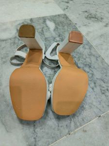New Chic White Chunky Heel Sandals