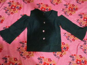Stylish Cold Shoulder Bell Sleeve Top