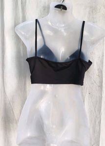 Chic Twisted Crop Top