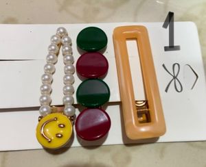 Hair clip each set 99/-