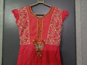 Combo of 4 stunning kurtas