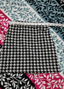Chic Y2K Mini Skirt