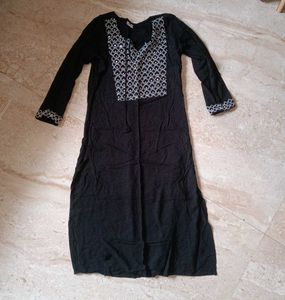 Black Embroidered Kurta