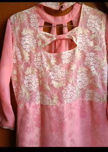 Elegant Pink Kurta Suit with Floral Design💕