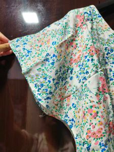 Floral Tie-Front Crop Top