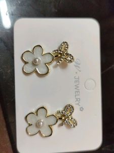 Korean Studded Beautiful Flower Earring