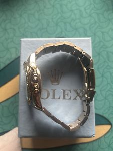 Elegant Wrist Watch (Replica)