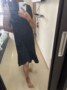Chic Black Sleeveless Dress